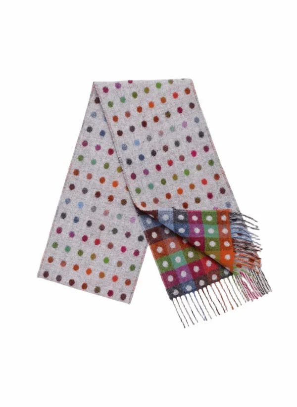 Multi spot scarf grab