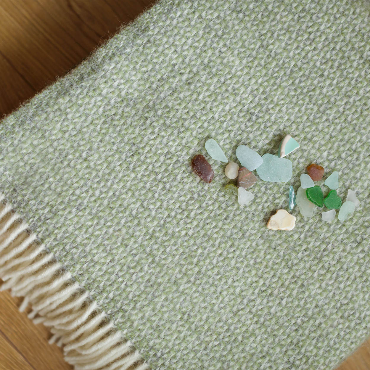 illusion green grey throw