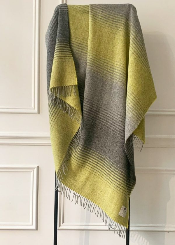 grab MCNUTT of DONEGAL Collection Blanket in Yellow Starry Night 20211123222133