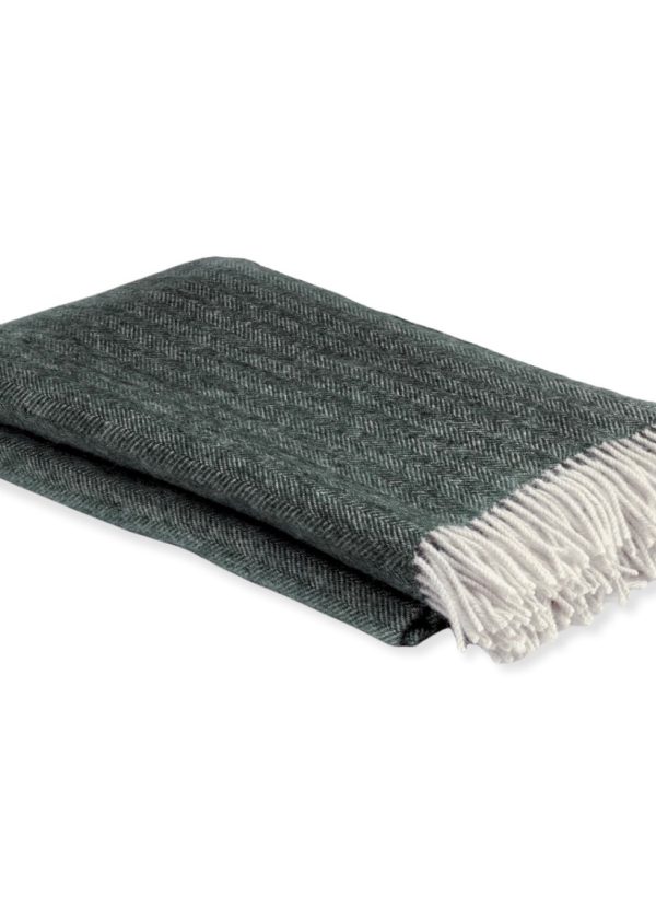 Heritage Spruce Woollen Throw 