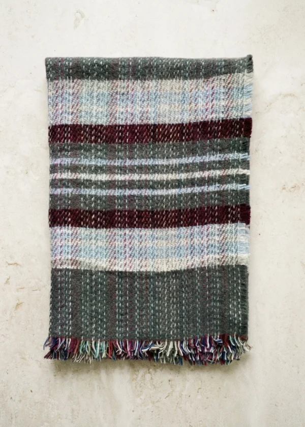 wildwool pic tweedmill bark recycled throw