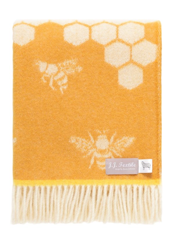 Bee woollen throw 1