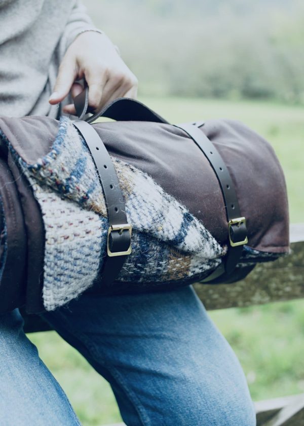 WildWoolPic recycled picnic blanket DSC06208 scaled