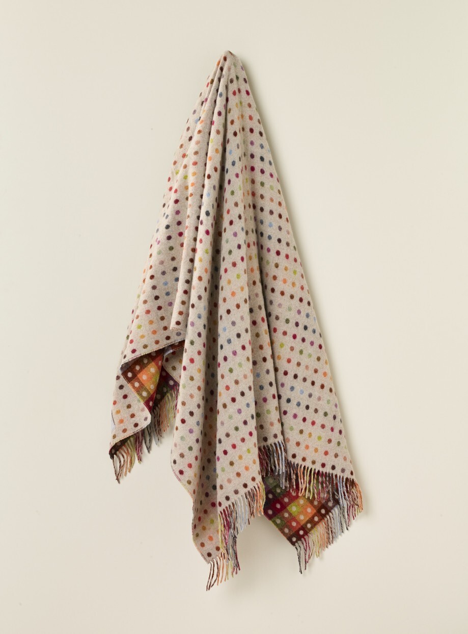 ww bronte merino lambswool beige spot throw