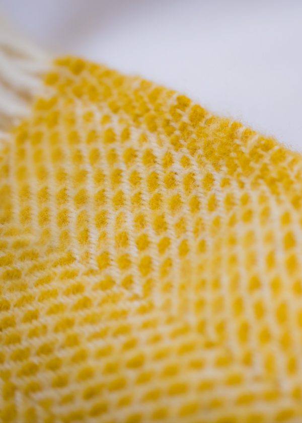 Wildwoolpic Tweedmill beehive yellow throw