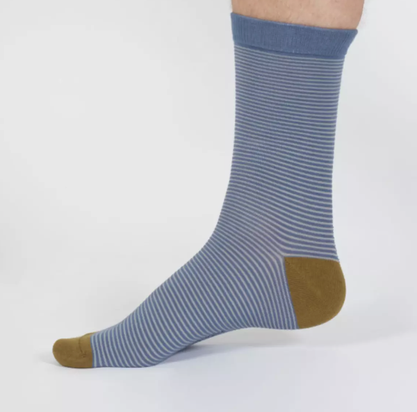 Mens striped bamboo socks .png