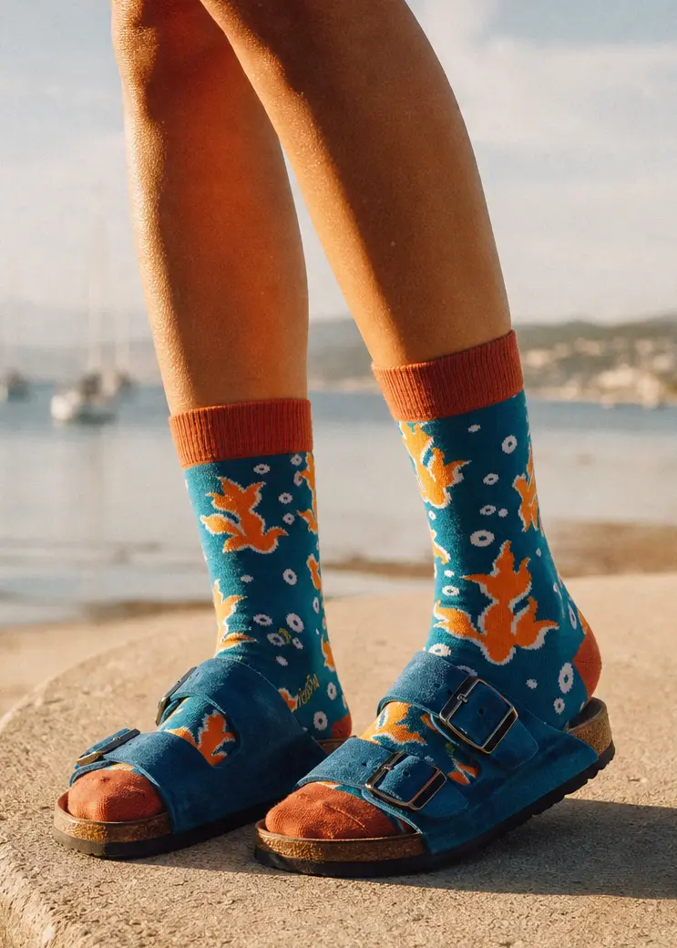 doris dude flying fish bamboo socks ww