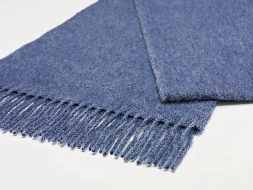 grab Scarf Plain Airforce Blue 1024x769 b4794361 5235 447c 91e5 fbe1a0f232b7.webp