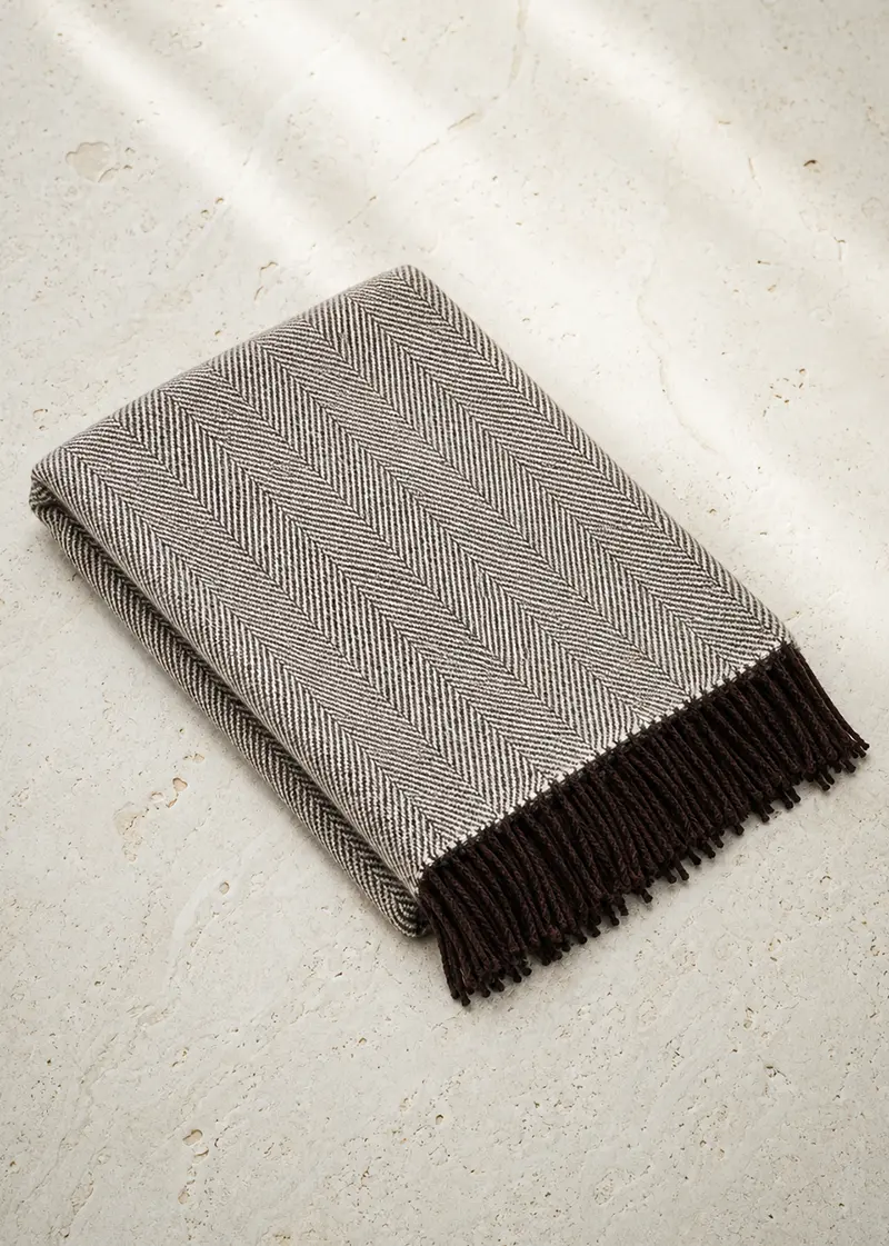 mcnutt choc vanilla wool throw ww