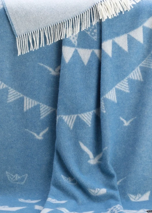 sea wool throw blue bunting
